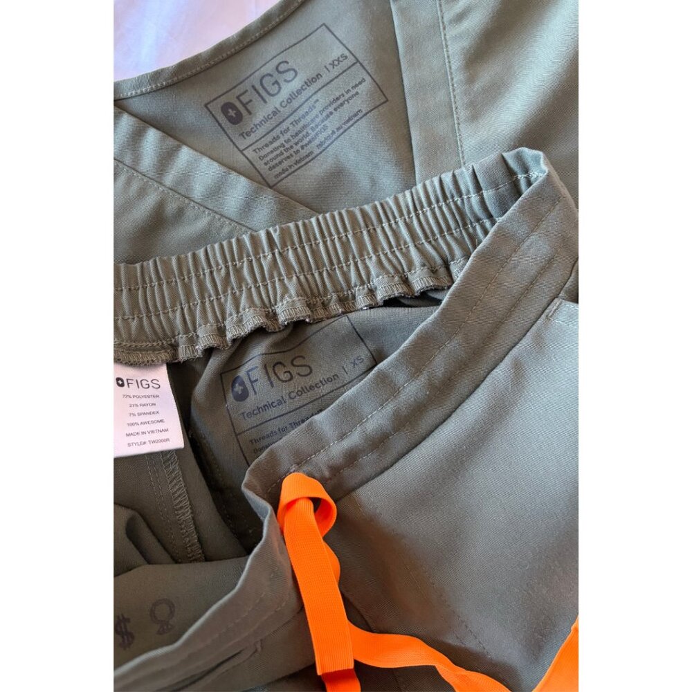 FIGS Women’s Medical Scrubs Moss (Olive Green) XXS - Picture 6 of 6